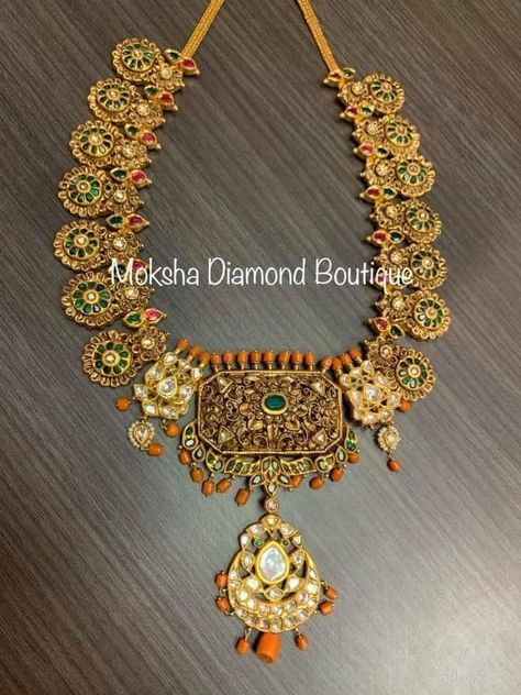 Bottu Mala, Nakshi Jewellery, Mango Haram, Haram Designs, Gold Haram, Indian Wedding Jewelry Sets, Gold Temple Jewellery, Antique Necklaces Design, Antique Gold Jewelry Indian