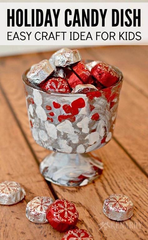 Holiday Candy Dish: Easy Christmas Craft Idea for Kids Bookmarks Kids Craft, Holiday Kids Crafts, Christmas Candy Dish, Christmas Gifts For Teachers, Easy Christmas Craft, Hobby Lobby Christmas, Holiday Kids, Neighbor Christmas Gifts, Holiday Crafts For Kids