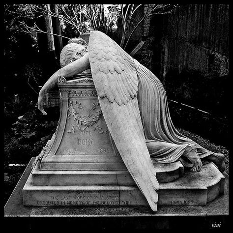 angel Crying Angel, Cemetery Angels, Cemetery Statues, Photo Polaroid, Angel Sculpture, Old Cemeteries, Cemetery Art, Angel Statues, Angel Tattoo