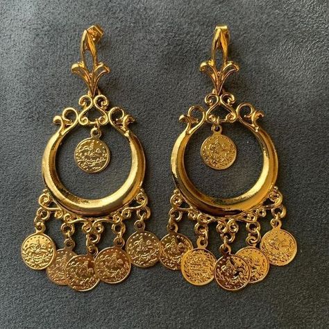 Egyptian Style Jewelry, Arab Jewelry Aesthetic, Arabic Jewelry Traditional, Arab Accessories, Arabic Earrings, Arabic Accessories, Arabian Jewelry, Middle East Jewelry, Egyptian Accessories