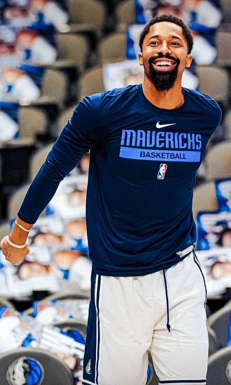 My edits! Photo Credits to @dallasmavs on Instagram Spencer Dinwiddie, Goatee Styles, Dallas Mavericks, Photo Credit, Dallas, Nba, Basketball, On Instagram, Instagram