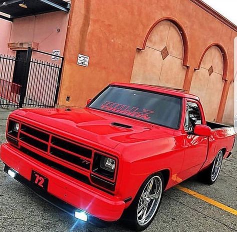 Ram Lowered, Dakota Truck, Dodge Pickup Trucks, Old Dodge Trucks, Dodge Daytona, Lowrider Trucks, Dropped Trucks, Dodge Pickup, Lowered Trucks