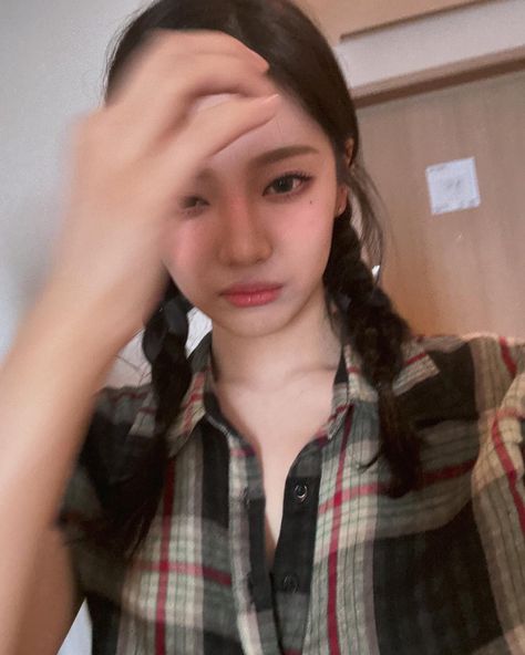 X Aespa Instagram, 2024 Instagram, Ning Yizhuo, Bare Face, Black Mamba, Kpop Girl Groups, Instagram Update, Cute Icons, South Korean Girls