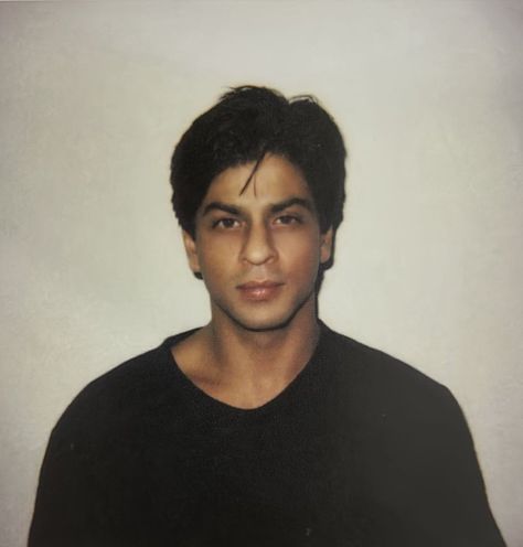 Face Card Never Declines, India Actor, Actor Bollywood, Vintage Bollywood Aesthetic, 90s Bollywood Aesthetic, 90s Bollywood, Vintage Bollywood, Face Card, Shah Rukh Khan