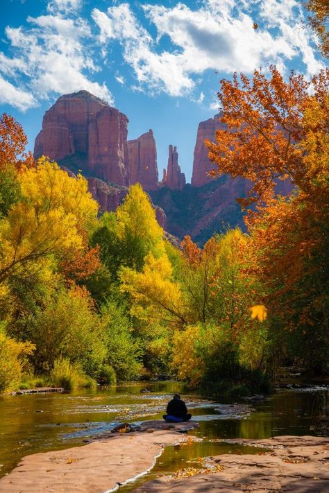 Sedona Arizona - The People's Suggestions | Sedona fall 😍 | Facebook Green Country, River Photography, Autumn Leaves Photography, Sedona Az, Usa States, Sedona Arizona, American Southwest, Mead, Pretty Places