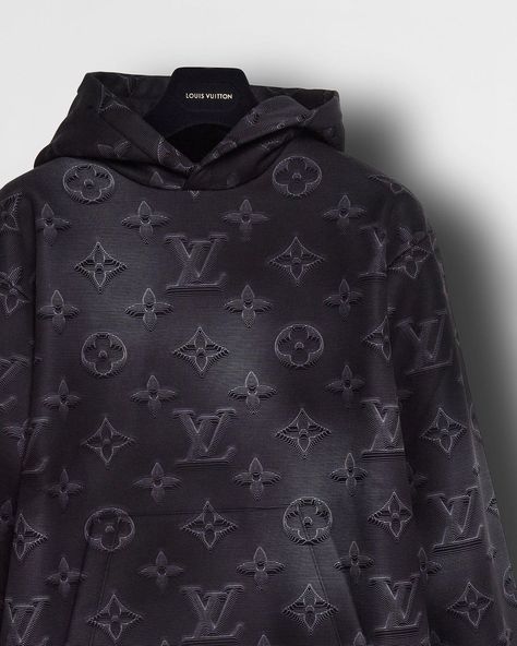 CREPSLOCKER™ on Instagram: “Louis Vuitton 2054 hoodie 💦💦 How sick is this piece 🤷‍♂️ Limited sizes online and ready to ship Worldwide. link in bio or tap the image to…” Louis Vuitton Hoodie, Hoodies Men, Link In Bio, Tap, Casual Button Down Shirt, Men Casual, Louis Vuitton, Mens Tops, Women's Top