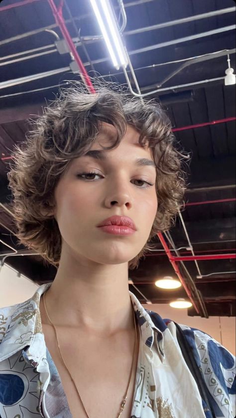 High Fashion Short Hair, Dixie Cut Hair, Matilda Gvarliani, Mathilda Gvarliani, Summer Cut, Really Short Hair, Short Curly Haircuts, Short Curls, Haircuts For Curly Hair