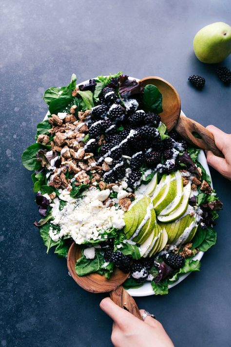 Blackberry Salad (With a Poppyseed Dressing) | Chelsea's Messy Apron Ham Corn Chowder, Creamy Poppyseed Dressing, Blackberry Salad, Crunch Salad, Chunky Chef, Salad Dinner, Crunch Recipe, Almond Crunch, Chelsea's Messy Apron