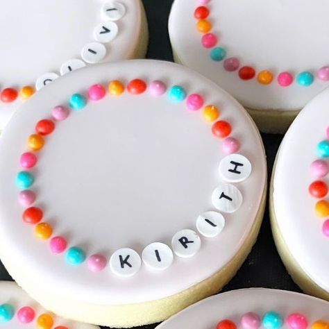 Cookies To Crumbs: Tina on Instagram: "bestie bracelets . . . #cookiestocrumbs #braceletcookies #bracelets #friendshipbracelets #downtownnewwest #newwest #newwestminster" Bestie Bracelets, Bachelorette Cookies, Taylor Swift Birthday Party Ideas, Girly Party, Friendship Party, Taylor Swift Birthday, Sugar Cookie Designs, Cookies For Kids, Birthday Party Celebration