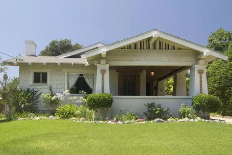 American Bungalow Style Houses, 1905 - 1930 Bungalow Style Homes, California Craftsman Bungalow, 1930 Bungalow, Craftsman Bungalow Exterior, American Bungalow, Craftsman Style Bungalow, Style Bungalow, Bungalow Style House, California Bungalow