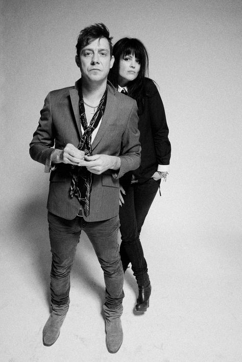 The Kills: Jamie Hince x Alison Mosshart The Kills Band, Jamie Hince, The Kills, Alison Mosshart, Rocker Girl, Kings Of Leon, People Running, The White Stripes, One Republic