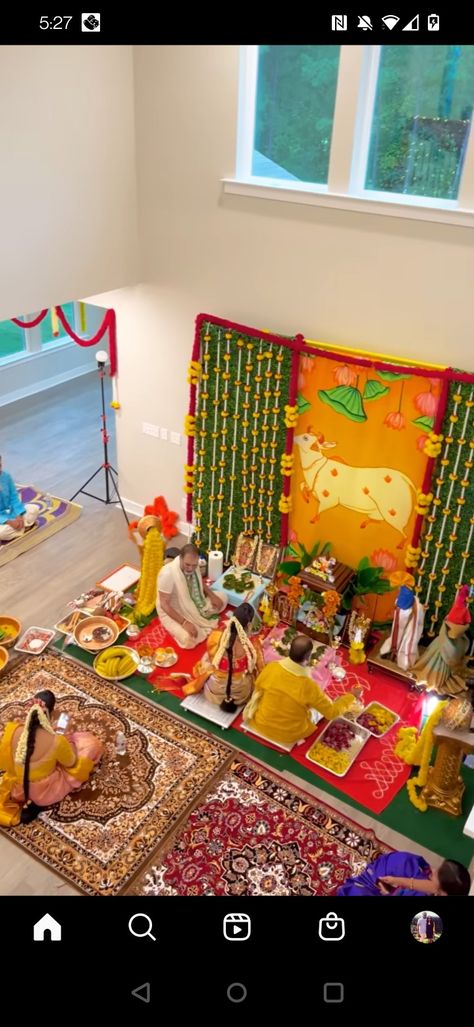 House Warming Ideas Indian, Decoration For Satyanarayana Pooja, House Ceremony Decoration Indian, Satyanarayana Pooja Decoration Ideas Diy, Godhuma Rai Decoration, Vastu Shanti Rangoli, Vastu Pooja Decoration, House Warming Backdrop Ideas Indian, House Warming Indian Decor