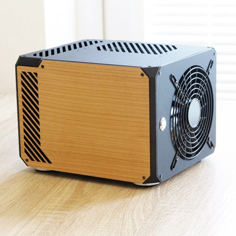 Diy Computer Case, Diy Pc Case, Custom Computer Case, Itx Case, Diy Pc, Best Gaming Setup, Computer Desks For Home, Mini Arcade, Computer Cases