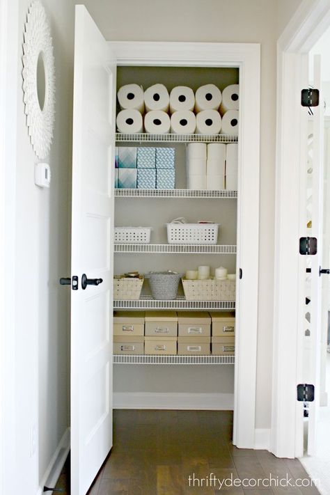 This is the year to finally get your closets organized!  @ThriftyDecorChick #organizedhome #organizingtips #linencloset Office Closet Ideas, House Staging, Airing Cupboard, How To Organize Your Closet, Organizing Linens, Organized Closet, Space Organization, Broom Closet, Staging Ideas