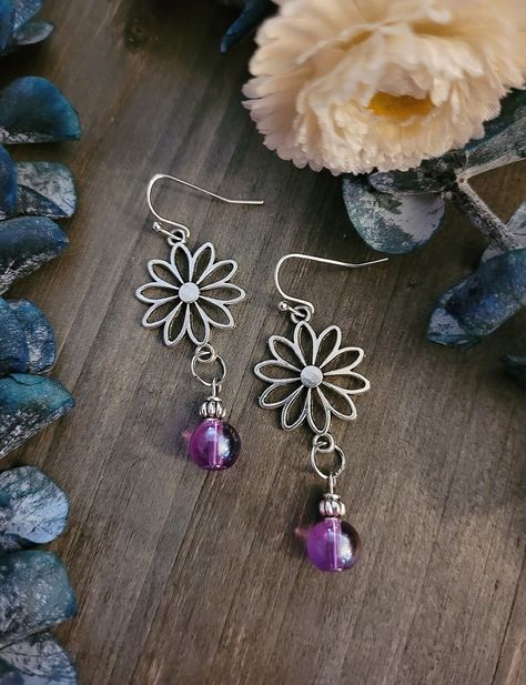 This Dangle & Drop Earrings item by TheLostGypsyWagon has 5 favorites from Etsy shoppers. Ships from Raleigh, NC. Listed on Aug 31, 2024 Purple Beaded Jewelry, Candlewicking Embroidery, Glass Bead Earrings, Wire Bracelets, Diy Earring, Almond Shape, Earring Ideas, Earrings Purple, Nails Almond