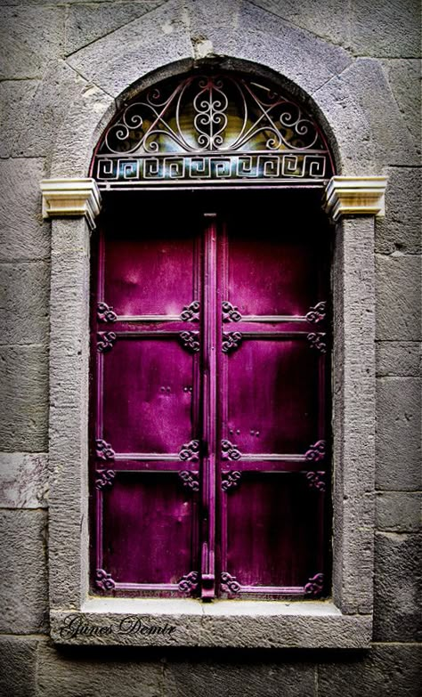 CLOSED Door in Chios, Greece. Love this color Chios Greece, Door Ways, Colorful Doors, Doors Handles, Purple Door, Gorgeous Doors, When One Door Closes, Porte Cochere, Door Entryway