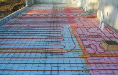 Concrete Floor Heating - How it works and Saves Energy Heated Concrete Floor, Diy Pole Barn, Underground Greenhouse, Small Log Homes, High Tunnel, Radiant Heating System, Grey Vinyl Flooring, Tunnel Greenhouse, Log Home Floor Plans