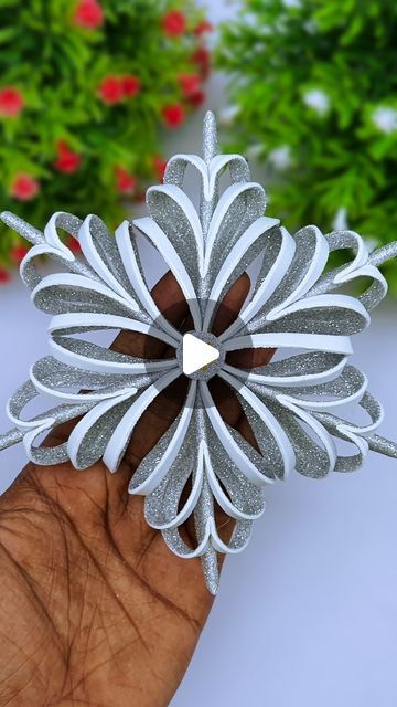 Craft Snowflakes, Handmade Ornaments Diy, Foam Snowflakes, Christmas Star Crafts, Xmas Snowflakes, Foam Ornaments, Snowflake Ornaments Diy, Snowflake Crafts, Foam Christmas Ornaments