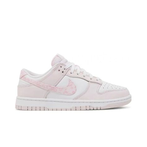 The '80s B-Ball Icon Returns With Classic Details And Throwback Hoops Flair. Channeling Vintage Style Back Onto The Streets, Its Padded Collar And Extra-Puffy Silhouette Let You Take Your Game Anywherein Comfort. Leopard Sneakers, Nike Tennis Shoes, Cute Nike Shoes, School Clothes, Swim Shoes, Nike Kyrie, Casual Sneakers Women, Shoes Pink, Cute Nikes