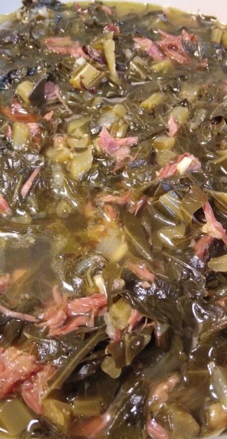 Collard Greens With Ham Bone, Greens Recipe Soul Food No Meat, Smoked Turkey Collard Greens, Turkey Collard Greens Recipe, Collard Greens With Neck Bones, Greens Recipe Soul Food Smoked Turkey, Collard Greens Turkey Neck, Kale Greens With Smoked Turkey, Collard Greens With Smoked Turkey Leg