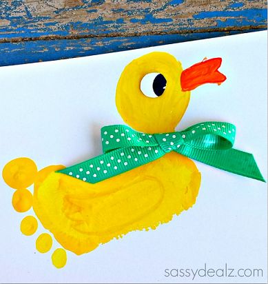 Footprint Duck Craft for Kids - Crafty Morning Hand Print Art, Duck Crafts, Baby Art Projects, Footprint Crafts, Footprint Art, Handprint Crafts, Daycare Crafts, Baby Footprints, Handprint Art