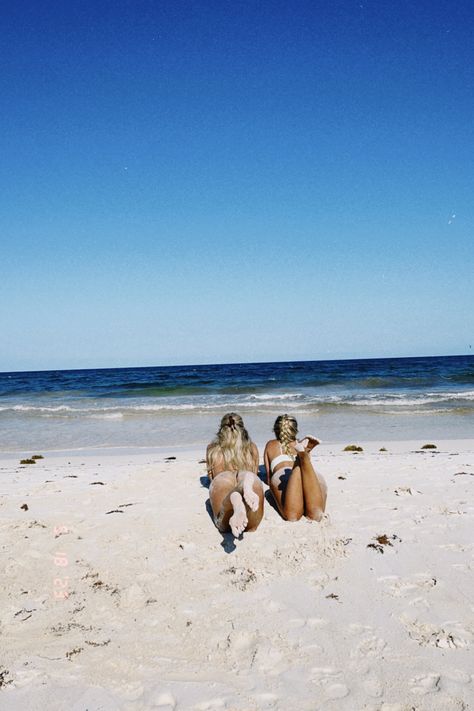 Blonde girls beach beach babe sand tan mexico tulum girls trip travelling white sand vintage photo plait sun sea aesthetic Two Blondes, Mexico Tulum, Invisible String, Sea Aesthetic, Beach Tan, Girls Vacation, Summer 2025, Salty Hair, Malibu Beaches