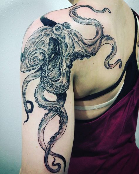 My new friend Cousteau by Jude Le Tronik at Damask tattoo in Seattle, WA Cephalopod Tattoo, Damask Tattoo, Octopus Tattoo Sleeve, Kraken Tattoo, Seattle Tattoo, Octopus Tattoo Design, Octopus Tattoos, Tattoo Shoulder, Back Of Neck Tattoo