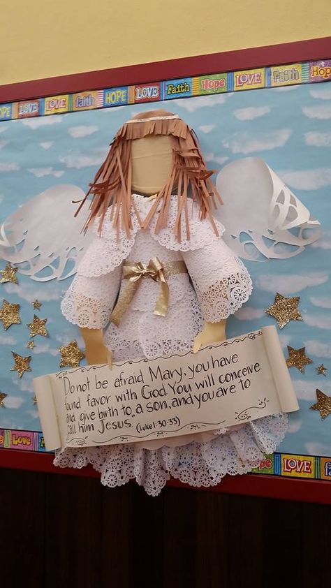 Virgin Mary Bulletin Board Ideas, Angel Door Decoration Contest, Angel Bulletin Board Ideas, Kindergarten Christmas Bulletin Board, Christmas Board Decoration, Religious Bulletin Boards, December Bulletin Boards, Christmas Sunday School, Christmas Bulletin Boards