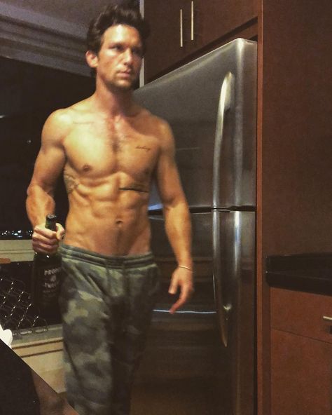 Daren Kagasoff, Attractive Guys, American Actors, Honey, Actors, On Instagram, Instagram