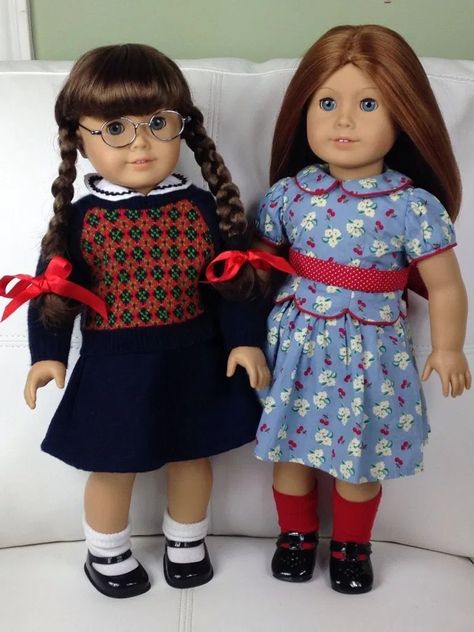 Meet History: The Original American Girl Dolls | CompleteSet Anerican Girl, Original American Girl Dolls, Custom American Girl Dolls, American Girl Doll House, American Girl Doll Diy, American Girl Doll Patterns, American Girl Doll Clothes Patterns, About History, American Girl Clothes