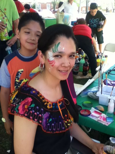 Cinco de Mayo Mexico Face Paint Flag, Mexico Face Paint Soccer, Mexican Face Paint Simple, Hispanic Heritage Face Painting, Cinco De Mayo Face Painting Ideas, 16 De Septiembre Makeup Ideas, Mexico Face Paint, Mexican Face Paint, Cinco De Mayo Makeup