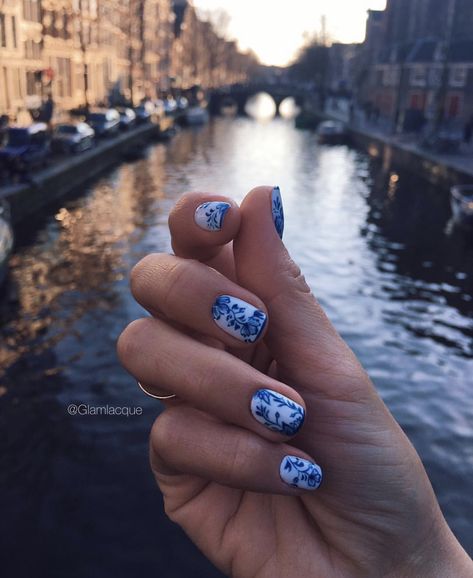 Buddhist Nail Art, Blue Mosaic Nails, Delft Blue Nails, Delft Nails, Fine China Nails, Pottery Nails, Porcelain Nail Art, Tile Nails, Black White Nails