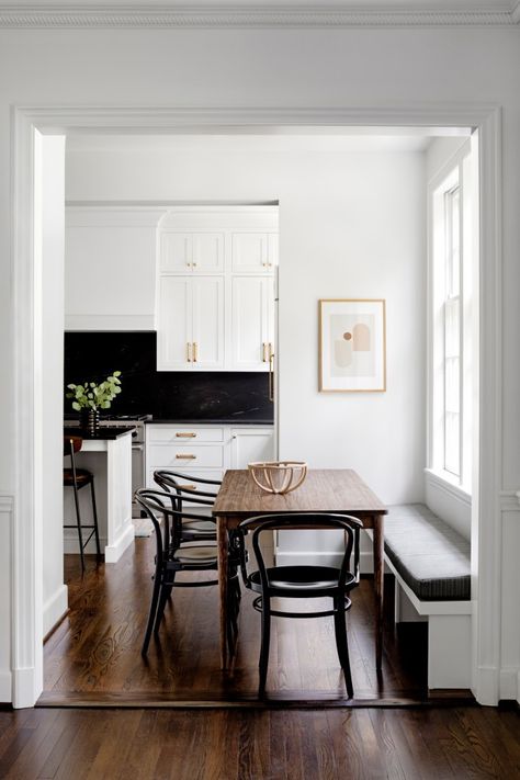 Transitional Dining Room, Cozy Breakfast Nook, Bentwood Chairs, Plywood Furniture, Dining Nook, Oak Dining Table, Best Dining, Breakfast Nook, The Avengers