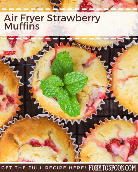 Air Fryer Strawberry Muffins Strawberry Cream Cheese Muffins Recipe, Rhubarb Muffins Recipe, Strawberry Cream Cheese Muffins, Strawberry Rhubarb Muffins, Strawberry Cream Cheese Filling, Glutenfri Baking, Rhubarb Muffins, Chocolate Chip Muffin Recipe, Strawberry Protein