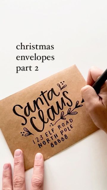 Christmas Envelope Art Diy, Handwriting Envelopes, Christmas Lettering Ideas, Christmas Envelope Ideas, Christmas Card Envelopes Decorating, Hand Lettering Envelopes Christmas, Addressing Christmas Envelopes, Addressing Christmas Cards Envelopes, Hand Addressed Christmas Envelopes