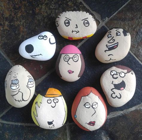 Rock Day, Rock Family, Man Crafts, Painted Rocks Kids, Painted Rocks Diy, Painted Shells, Kindness Rocks, Pet Rocks, Rock Painting Designs