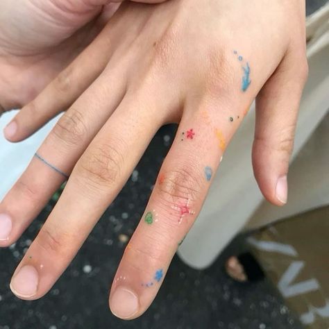 Funky Tattoos, 4 Tattoo, Cute Little Tattoos, Cute Tiny Tattoos, Small Hand Tattoos, Subtle Tattoos, Little Tattoos, Simplistic Tattoos, Minimal Tattoo