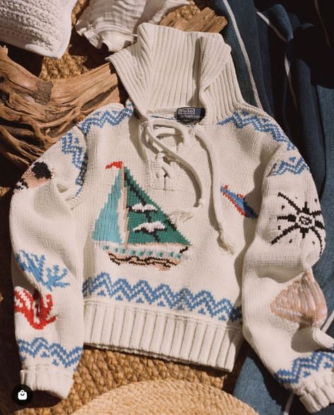 Nautical Aesthetic Fashion, Summer 2025 Trends, Sailing Clothes, Nautical Fashion Women, Ralph Lauren Knitwear, Sailing Style, Sailing Fashion, District 4, Preppy Handbook