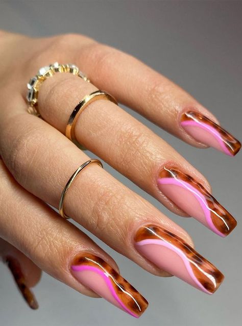 tortoise shell nails, tortoise shell and pink nails, pink swirl nails, long nails , long coffin nails Tortishell And Red Nails Design, Punk Almond Nails, Pink Tortoise Nails, Pink And Tortoise Shell Nails, Pink Tortoise Shell Nails, Tortoise Nail Art, Tortoise Shell Nails, Nail Design Glitter, Transparent Nails