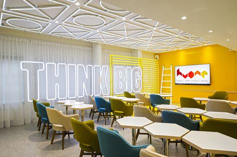 DMZ design group Huone Event Hotel 2.0 Fun Office Design, Meeting Room Design, Marketing Office, Creative Office Space, Office Interior Design Modern, Modern Office Interiors, Coworking Office, Corporate Office Design, Office Space Design