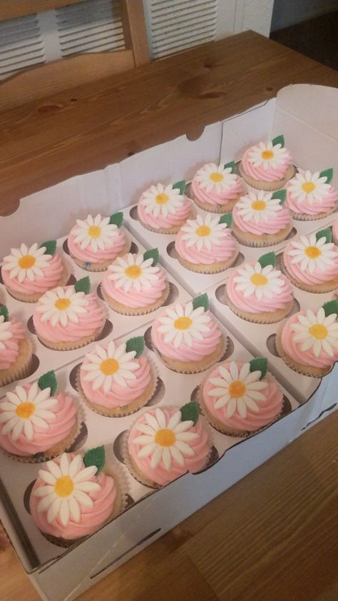 Pink Flower First Birthday, Daisy Desert Table, Pink Daisy Cupcakes, Groovy One First Birthday Cupcakes, Two Groovy Birthday Cupcakes, Flower Power Cupcakes, Pink Daisy Birthday Party Ideas, Groovy Birthday Cupcakes, Groovy One Cupcakes