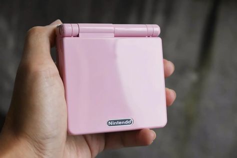 Mirror Pink GBAsp #gameboyadvance#gameboy#gameboypocket#gameboycolor#gameboymicro#retrogamecosole#gmhandhelgameconsole#nintendo#retrogaming#classicgame#gbasp#HDMI#DMG#customgameboy#mirrorshells Gameboy Advance Aesthetic, Pink Gameboy, Custom Gameboy, Gameboy Advance Sp, Gameboy Color, Pocket Game, Gameboy Advance, Color Games, Game Boy