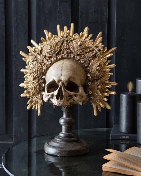 Rockett St George on Instagram: “Oozing with glamour our King Skull Ornament has just arrived back in stock! The perfect piece to add daring drama and timeless luxe to your…” Rockett St George, Elegant Dinner, Skull Decor, Candle Dinner, Unique Image, St George, Eclectic Style, Abstract Sculpture, Wow Products