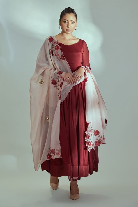 Shop for these amazing collections of Maroon Georgette Crepe Woven And Embroidered Thread Pleated Anarkali Set For Women by Suruchi Parakh online at Aza Fashions. Maroon Anarkali, Anarkali Patterns, Pattern Dresses, Fancy Sarees Party Wear, Fashion Illustration Sketches Dresses, Dress Design Patterns, Embroidered Border, Sketches Dresses, Embroidery Suits Design