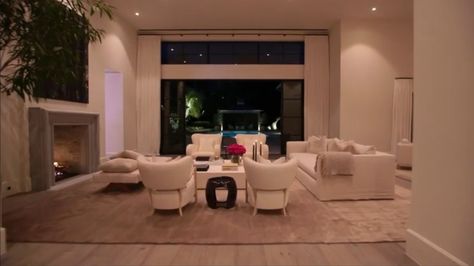 Dream House Pictures, Kardashian House, Khloe Kardashian House, Living Room Formal, Modern Brick House, Mansion Living Room, Kim House, Mansion Living, Luxury Apartments Interior