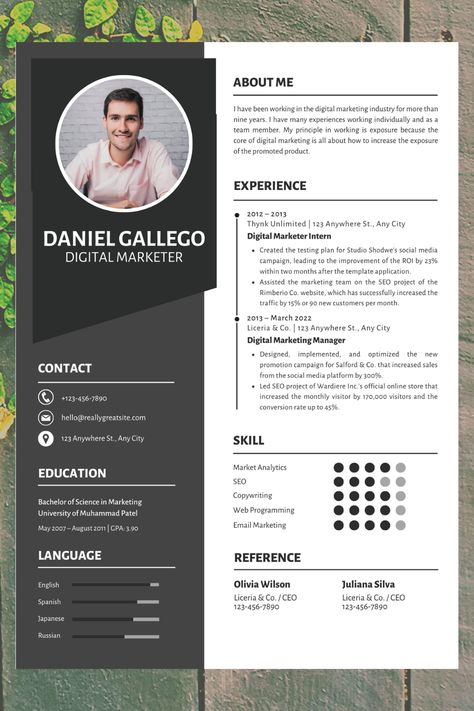 Are you looking for a professional and attractive resume? You're on the right profile: I offer a comprehensive, professional ATS-optimised resume/curriculum vitae (CV) designing, editing, and writing service. Resume Ideas Professional, Cv Design Creative Professional, Cv For Teaching, Cv Profile, Curriculum Vitae Design, Cv Ideas, Cv Design Professional, It Cv, Unique Resume