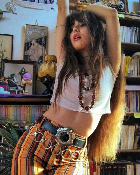 Rock N Roll Aesthetic Outfit, Hippie Western Outfits, 70s Rockstar Aesthetic, Rockstar Aesthetic Outfits, Dreamboat Annie, 80s Aesthetic Outfits, Hippy Aesthetic, 70s Rockstar, Rocker Aesthetic