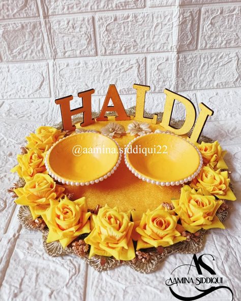 Haldi platter Dm me for order Contact -7905869506 #haldiplatter #haldiplate #haldijwellery #haldigajre #platter #mehndiplatter #haldi #weddingseason #haldioutfit Haldi Thali, Haldi Platter, Platter Ideas, Wedding Crafts Diy, Wedding Crafts, Dm Me, Quick Saves