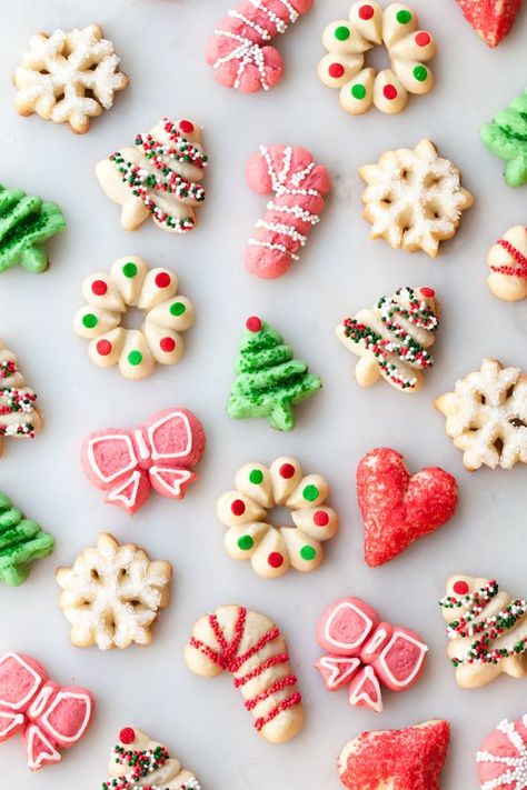 Spritz Cookie Decorating Ideas, Holiday Spritz, Christmas Spritz, Press Cookies, Cookie Press Recipes, Christmas Spritz Cookies, Spritz Cookie, Spritz Cookie Recipe, Gooey Butter