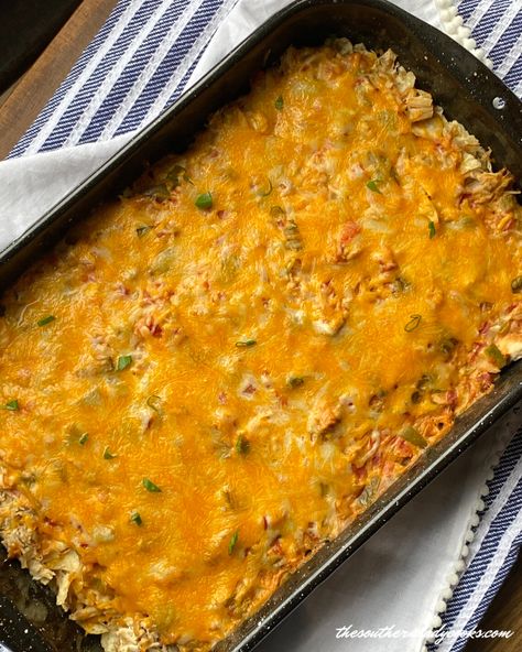 Chicken Tortilla Chip Casserole Recipes, Chicken Tortilla Chips Casserole, Tortilla Chip Chicken Casserole, Recipes Using Tortilla Chips, Chicken Tortilla Chip Casserole, Tortilla Chip Casserole, Casseroles Beef, Tortilla Chicken, Chicken Tortilla Casserole